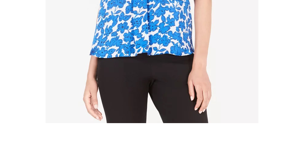 Blusa feminina com estampa floral Alfani criada na cor azul marinho, tamanho pequeno