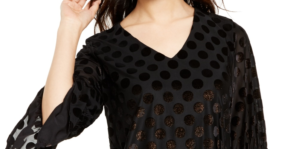 Blusa feminina Alfani com bolinhas metálicas e manga sino, preta, tamanho grande