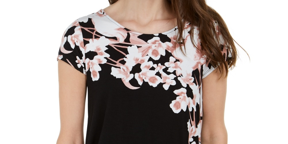 Camiseta feminina estampada Alfani preta tamanho XX-G