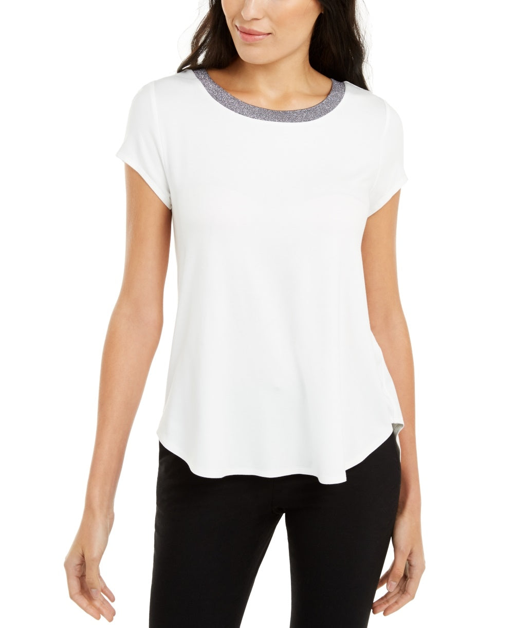 Camiseta feminina Alfani com gola alta e manga curta, tamanho pequeno e médio, branca