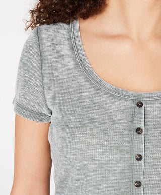 Camiseta Crave Fame Junior com botões e estampa waffle, verde, tamanho pequeno