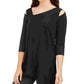 Blusa feminina Alfani com recortes nos ombros, lisa, manga 3/4, decote em V, preta, tamanho grande