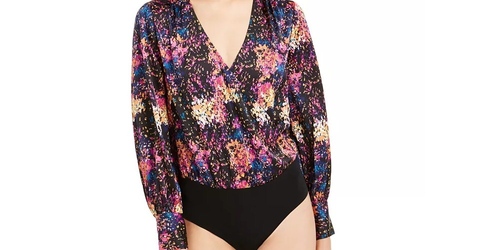 Body feminino Bar III com sobrepeliz estampado em confete, preto, tamanho XX-G