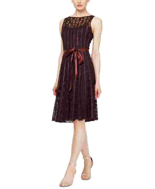 Vestido de renda evasê sem mangas com cinto e cinto SL Fashions feminino, tamanho 6, marrom