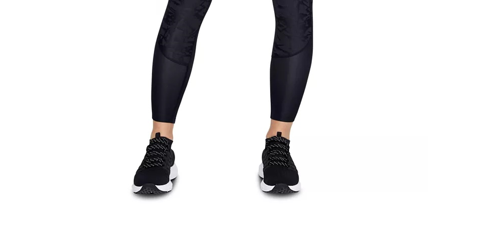 Calça legging de compressão Under Armour Qualifier Speedpocket feminina, preta, tamanho X-S