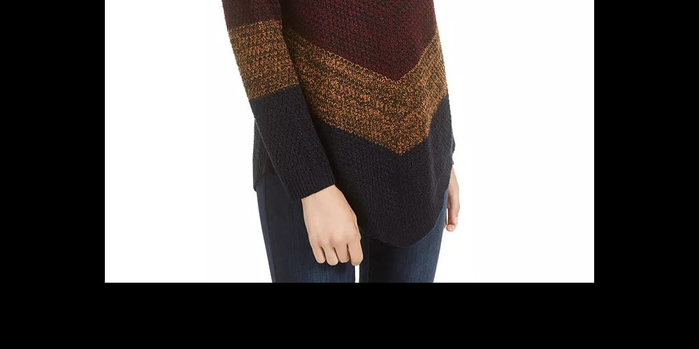 Suéter BCX Juniors com listras assimétricas e bainha cinza/vermelha, tamanho pequeno