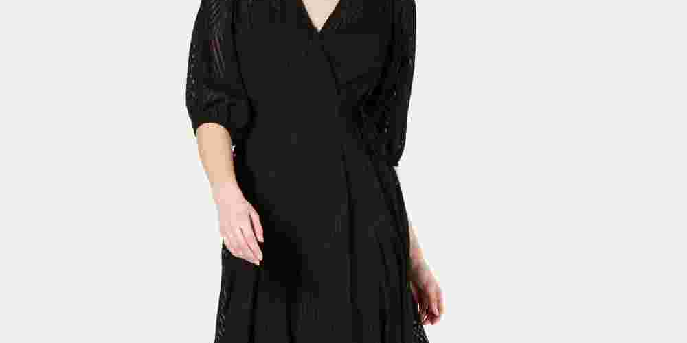 Vestido envelope Calvin Klein feminino com decote em V e comprimento diurno, preto, tamanho 8