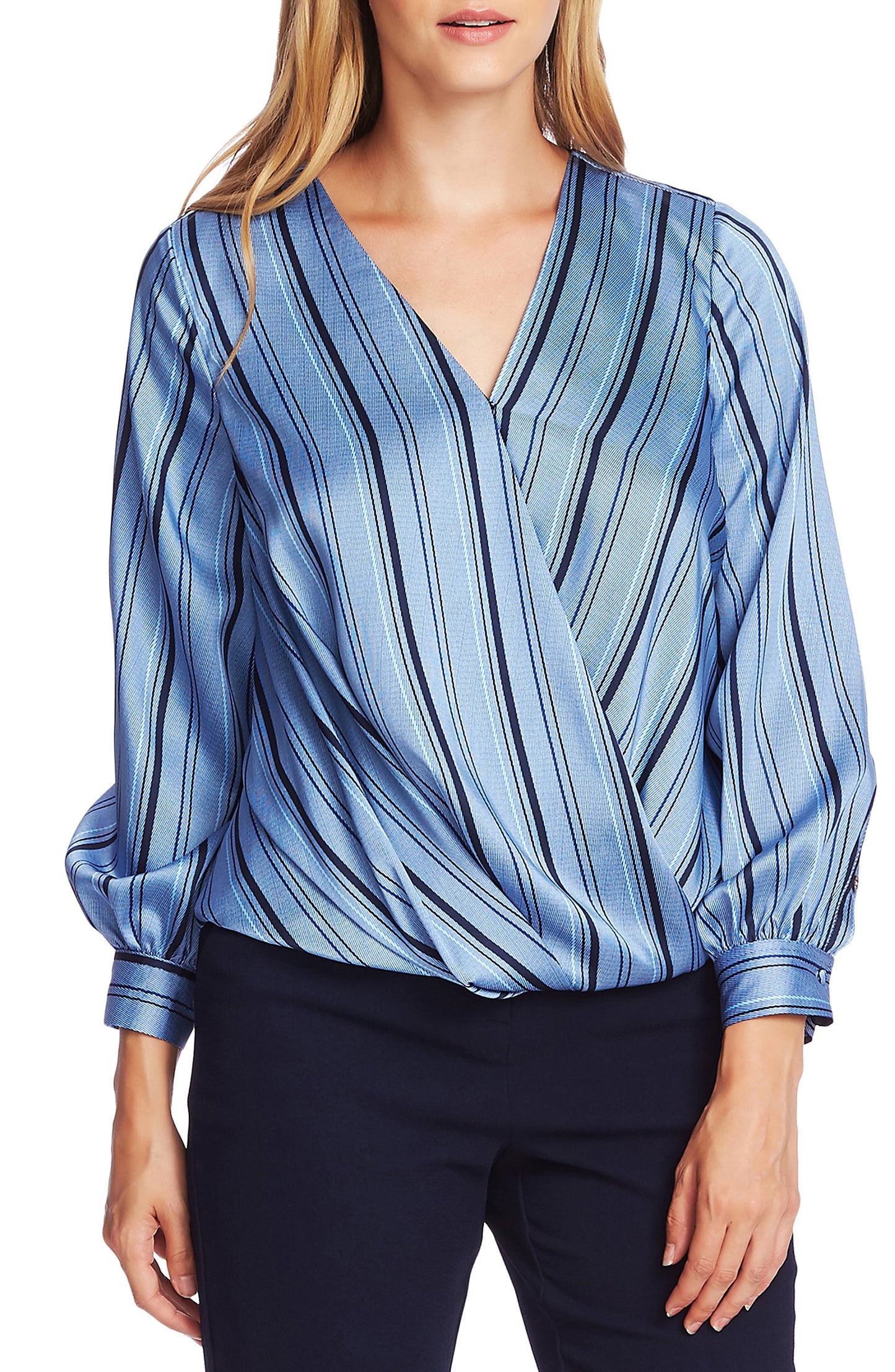 Blusa feminina listrada Vince Camuto para escritório, azul, tamanho médio