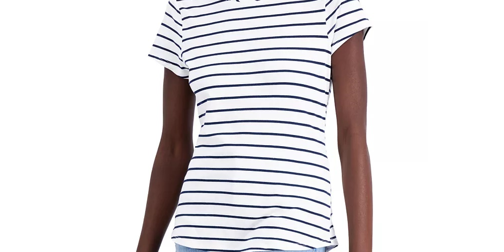 Camiseta feminina de algodão com gola redonda e estampa camuflada, tamanho extragrande, da INC International Concepts