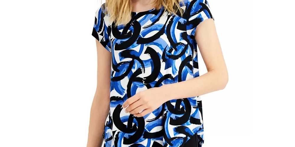 Camiseta feminina Alfani estampada com bainha redonda, preta, tamanho pequeno pequeno