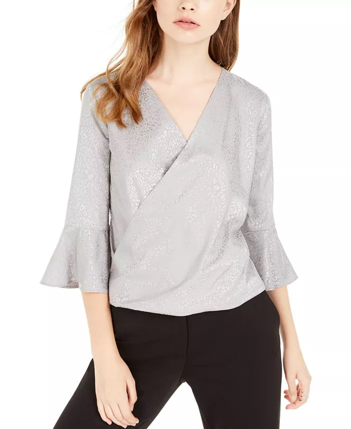 Blusa envolvente com estampa animal BCX Junior, tamanho pequeno, prateada