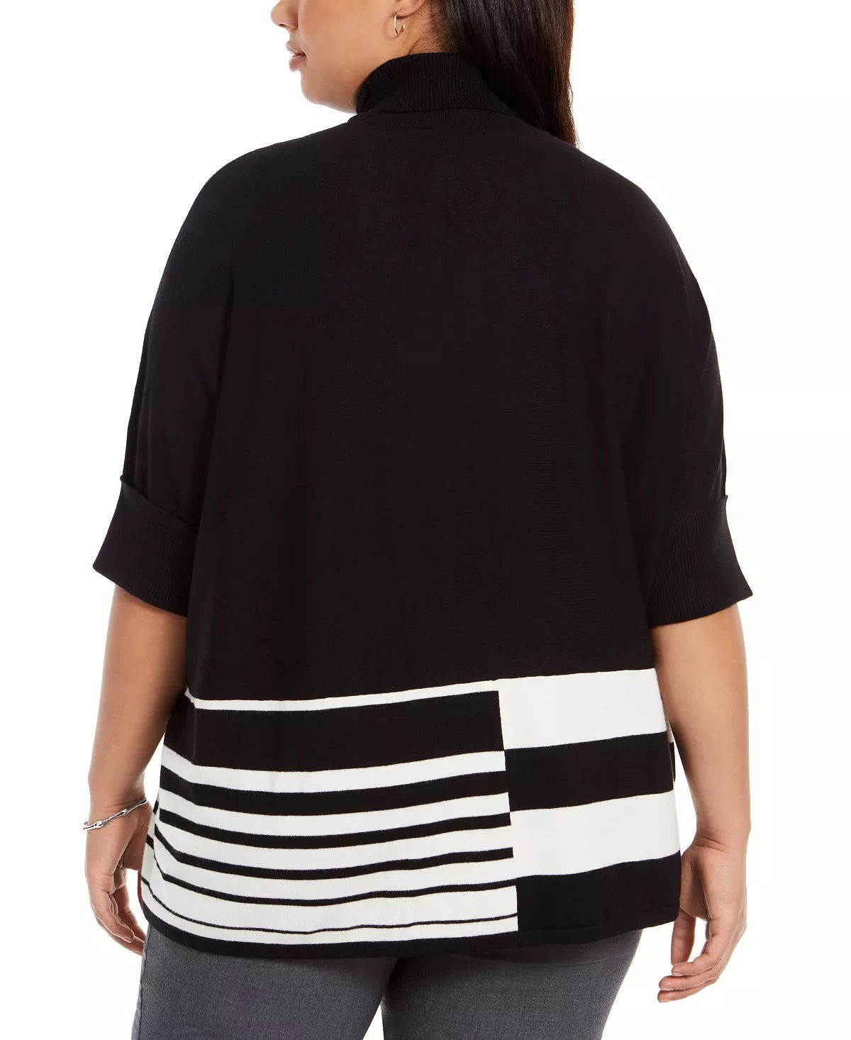 Poncho Alfani Feminino Plus Colorblocked Gola Alta Preto/Branco Tamanho GG
