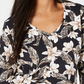 Blusa feminina Karen Scott com estampa floral e decote em V, preta, tamanho X P
