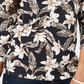 Blusa feminina Karen Scott com estampa floral e decote em V, preta, tamanho X P