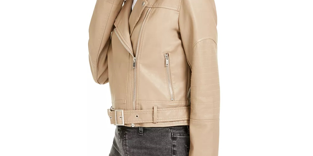 Jaqueta de couro sintético com cinto da coleção B Junior, bege, tamanho médio
