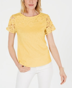 Camiseta feminina Charter Club de algodão com renda e detalhes, amarela, tamanho médio