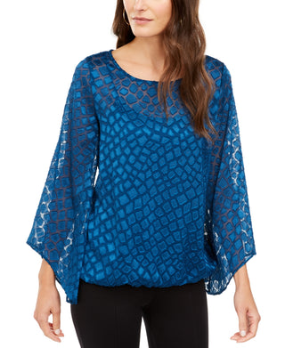 Blusa feminina Alfani com estampa de pele de cobra e bolhas, tamanho azul - Petite G