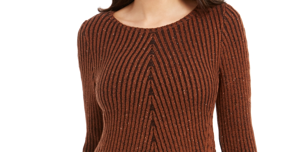 Camiseta feminina texturizada com manchas e gola redonda, tamanho bege, tamanho pequeno P