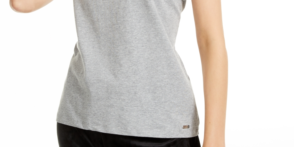 Camiseta Calvin Klein Feminina com Logo Cravejado Cinza Tamanho Grande