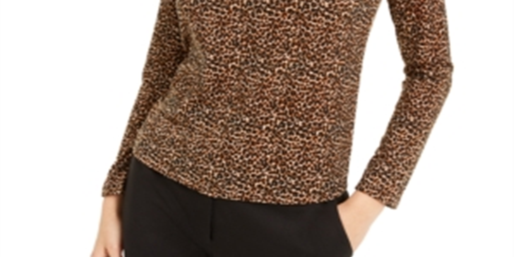 Blusa feminina Bar III com estampa animal e gola alta e trufas, marrom, tamanho extragrande