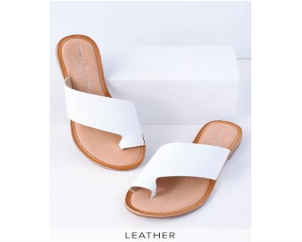Chinelo feminino Gemmy Slide, tamanho 7,5 M, branco, da Chinese Laundry