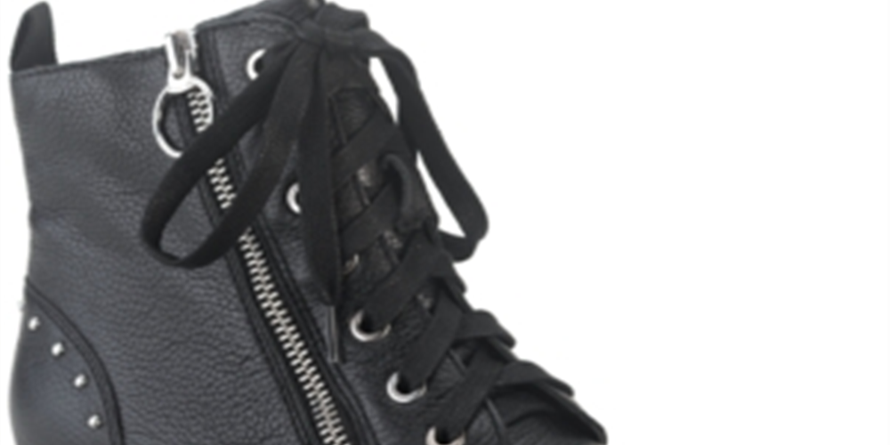Botas de combate femininas American Rag Tatum Leather Studded, pretas, tamanho 5 M