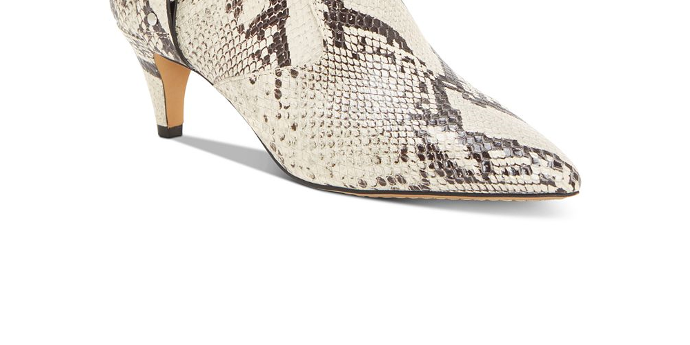 Botas femininas Vince Camuto de couro com estampa de cobra Merrie, bege, tamanho 5 1/2
