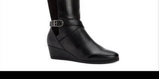 Giani Bernini Women's Buckle Accent Round Toe Wedge Zip up Heeled Boots Black Size 5.5 M
