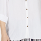 Blusa feminina de crepon com botões frontais, tamanho médio, branca, da coleção JM