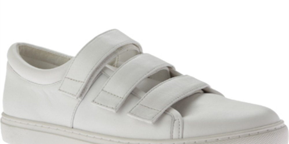 Tênis Kenneth Cole Kingvel de couro feminino, cano baixo, branco, tamanho 6,5 m