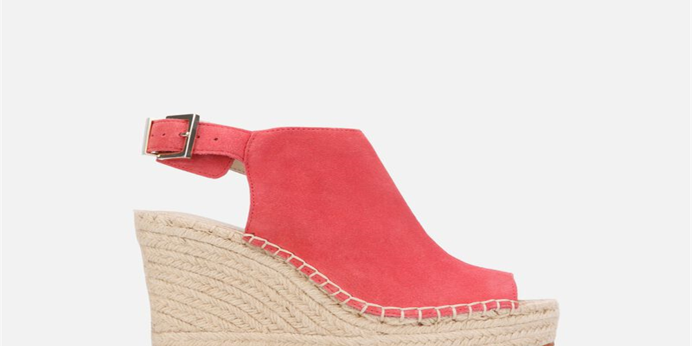 Sandálias femininas Kenneth Cole Olivia Buckle Wedge, coral, tamanho 6, médio