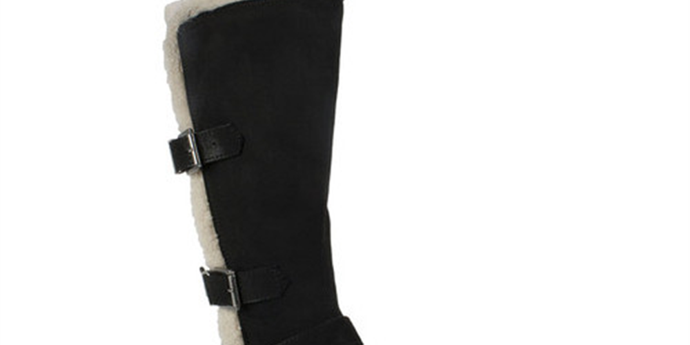 Botas de neve femininas White Mountain com acabamento em pele acolchoado e fivela Santell com bico redondo e salto bloco, tamanho 6 M