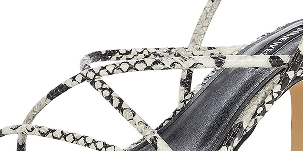 Sandálias femininas Nine West Nolan Barely There com tiras, tamanho 5,5, pretas