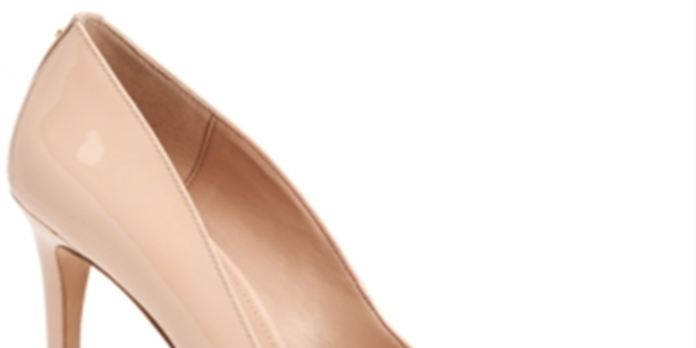 BCBGeneration Shell Heidi Smooth Couro Envernizado Feminino Bege Tamanho 9,5