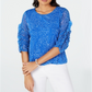 Blusa feminina Alfani com estampa de manga franzida e bolhas em malha, azul, tamanho pequeno G