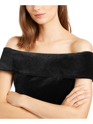 Vestido de coquetel Calvin Klein feminino com alças finas, ombro de fora e acima do joelho, preto, tamanho 12