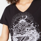 Camiseta feminina com estampa gráfica e bainha em lenço, estilo &amp; co, preta, tamanho extrapequeno