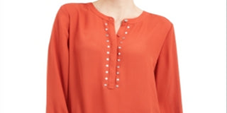 JM Collection Top feminino com rebites frontais e pregas nas costas, laranja, tamanho pequeno GG