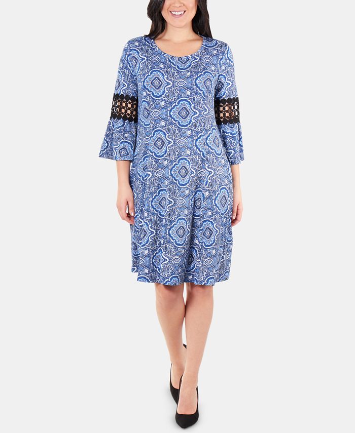 Vestido feminino Ny Collection Petite com acabamento em crochê e manga sino, azul, tamanho Petite M