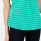 Blusa listrada feminina Maison Jules com manga curta e decote em V, verde, tamanho médio