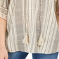 Blusa feminina estilo camponesa listrada de algodão com borlas, tamanho pequeno, branca