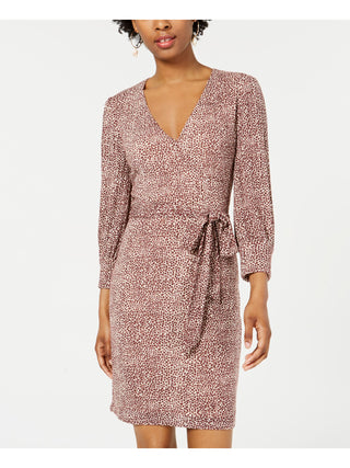 Vestido feminino City Studios com cinto, estampa animal, manga comprida, decote em V, acima do joelho, marrom, tamanho extrapequeno