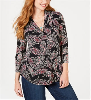 Camisa feminina plissada de malha paisley com decote em V, preta, vários tamanhos P