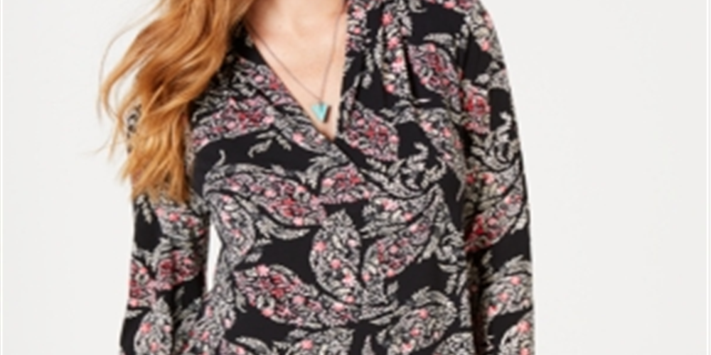Camisa feminina plissada de malha paisley com decote em V, preta, vários tamanhos P