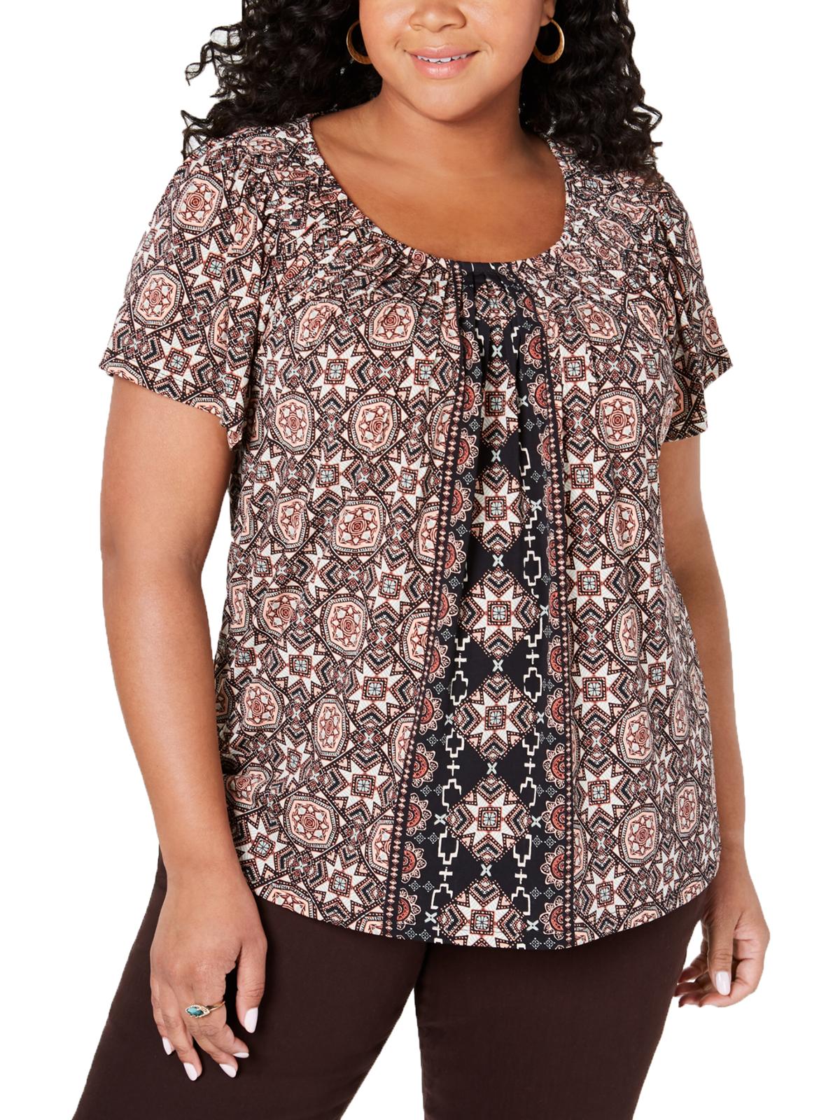 Blusa plissada estampada plus size Karen Scott feminina marrom tamanho XXL