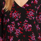 Blusa CeCe Feminina com Decote em V e Estampa Floral, Preta, Tamanho M