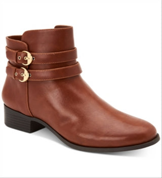 Botas femininas Charter Club Jaimee com bico fechado e cano curto, cor conhaque, tamanho 6
