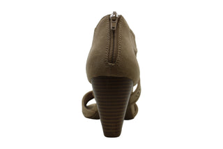 Sandálias femininas de salto perfurado de camurça sintética Hortensia da Style &amp; Co, marrom, tamanho 6,5