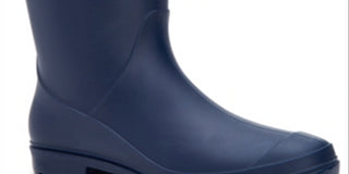 Botas de chuva femininas Charter Club Camylla de borracha com bico fechado e cano médio, tamanho 6M, azul