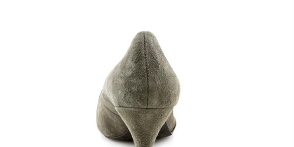 Sapatos plissados ​​de camurça Mona da Style &amp; Co. para mulheres, cinza, tamanho 6M
